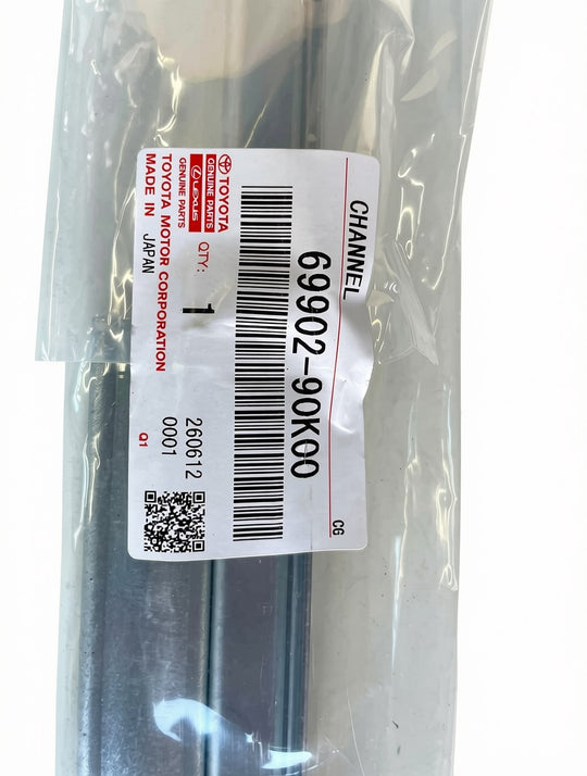 Genuine Toyota 69902-90K00 Front Left Hand Door Glass Channel Rail Landcruiser 70 Series