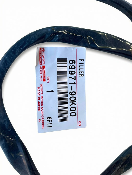 Genuine Toyota 69902-90K00 Front Left Hand Door Glass Channel Rail Landcruiser 70 Series
