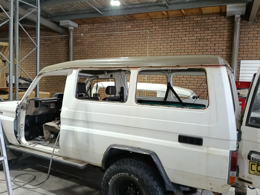 Aftermarket Roof Skin Turret Panel for Toyota Landcruiser 70 78 Series Troop Carrier