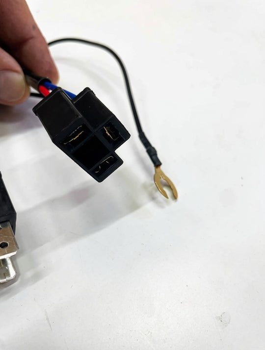 LED Headlight Polarity Converter Toyota Landcruiser.