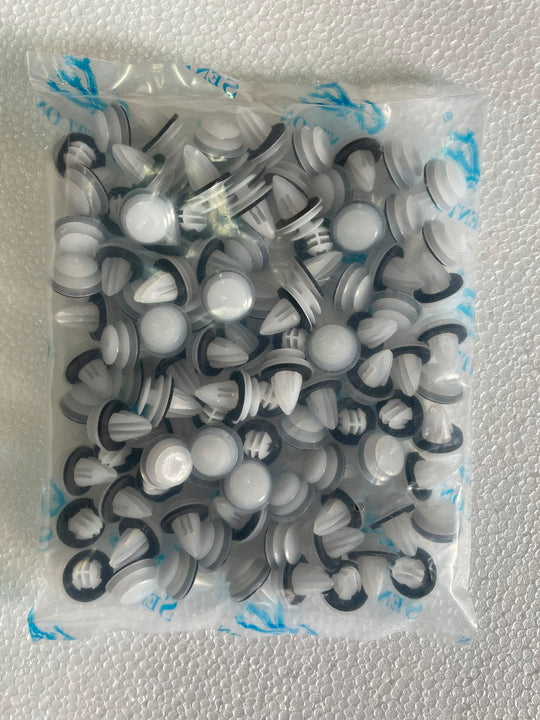 Aftermarket Door Card Clips 30 Pack for Toyota Landcruiser 70 Series